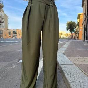 Pantaloni “Figure out” verdi