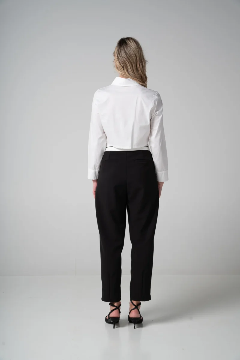 Pantalone nero con cintura sartoriale bianca - immagine 4