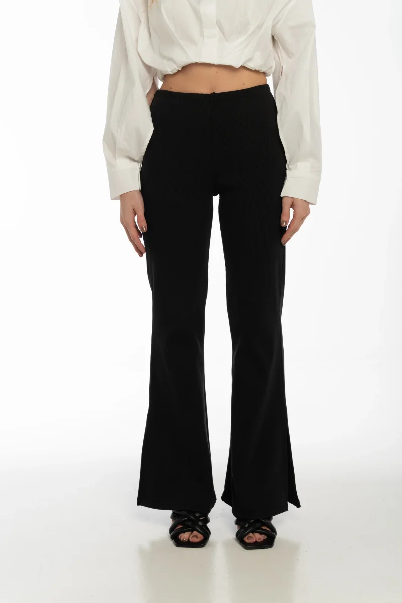 Pantalone nero a costine con spacco alla caviglia - immagine 5