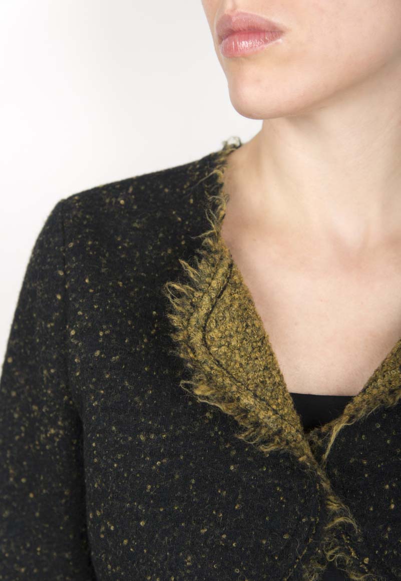 Bolerino corto nero in lana cotta - immagine 2