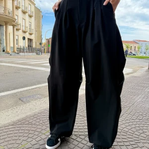 Pantaloni “Cargo lover” neri