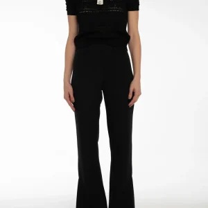 Pantalone nero con spacchi alla caviglia