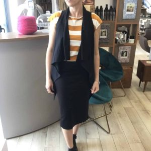 Outfit idea primaverile donna sostenibile e artigianale