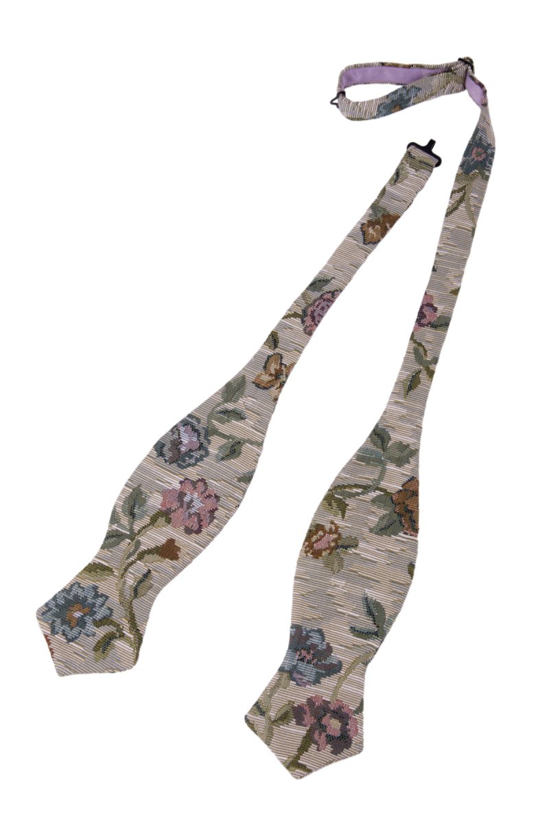 Papillon da annodare, disegno floreale, fatto a mano - immagine 3