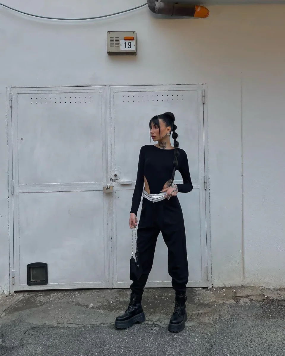 Pantalone nero con cintura sartoriale bianca - immagine 6