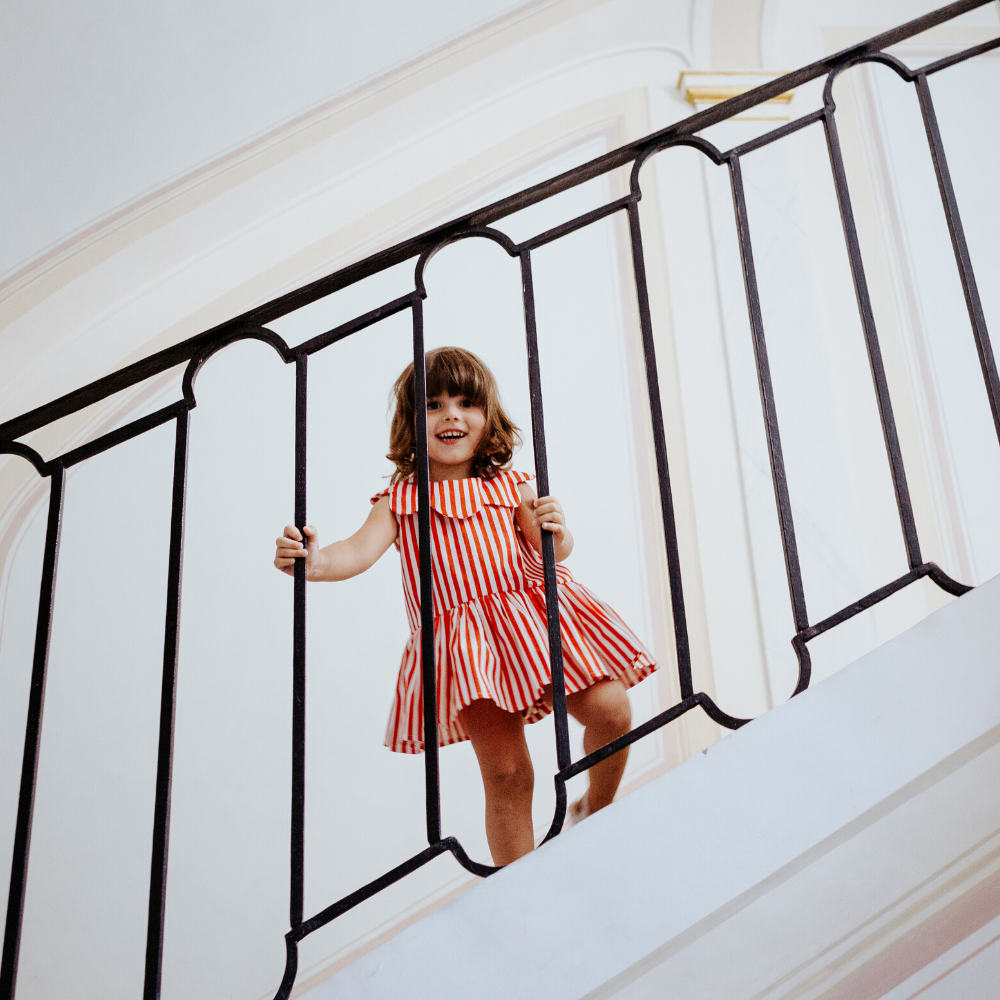 Abito pagliaccetto Aurora da bimba a righe rosse - immagine 9