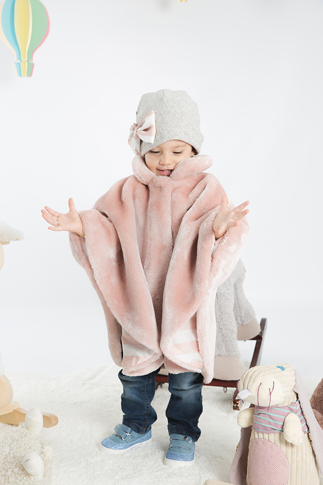 Terminato Cappello Bambina con fiocco rosa - immagine 4