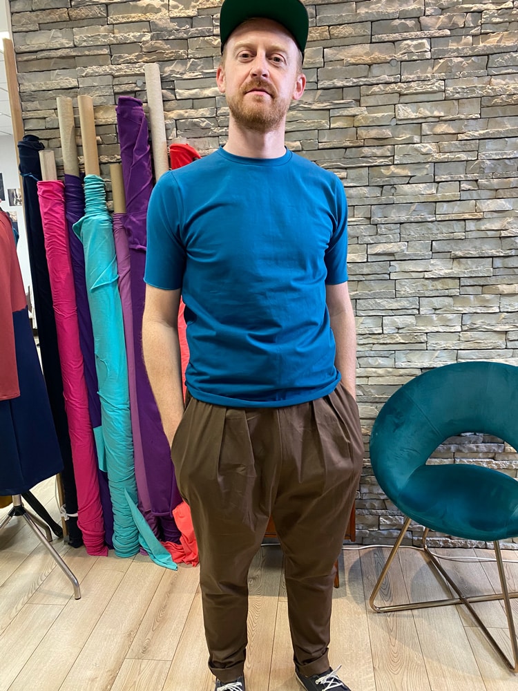 Pantaloni uomo sostenibili con pieghe, personalizzabili, bluette - immagine 6